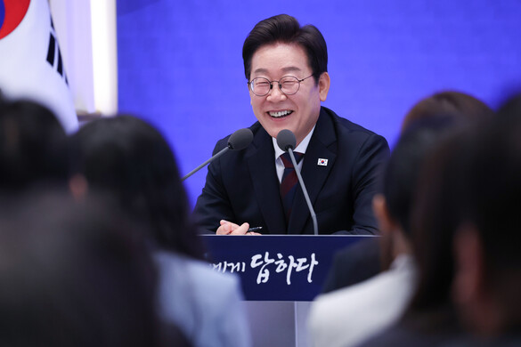 취임 후 첫 기자회견을 연 이재명 대통령, 연합뉴스