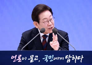 "남북대화 단절은 바보짓"…한미공조 기반 관계 개선 강조