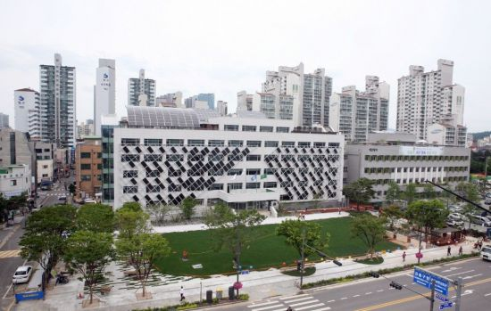 강동구청 청사. 사진제공=강동구