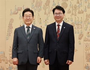 국정위 "李 대통령 약속한 개헌, 당연히 국정과제 검토"