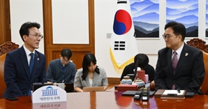 국회의장 찾은 김민석 총리…"국회는 민주주의의 맏형"