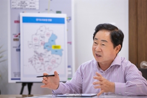 발길 뜸한 남양주 황금산…캠핑장·생태숲·맨발길 갖춘 근린공원 조성