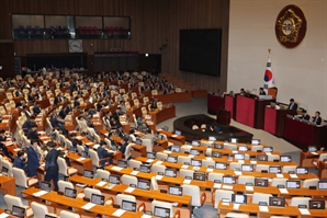 국회, 31조 8000억원 추경안 의결…전국민에 15~55만원 지급