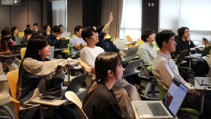 'AI 인재 직접 키운다'…IT서비스 기업 사내교욱 붐