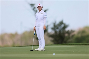 ‘에비앙 홀로 돌격’하는 황유민…작년 ‘KLPGA 원정대 3인방’ 전원 컷 탈락 설욕할까