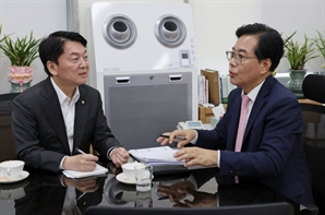 쌍권 출당 문제에 닷새 만에 무너진 野 안철수 혁신위