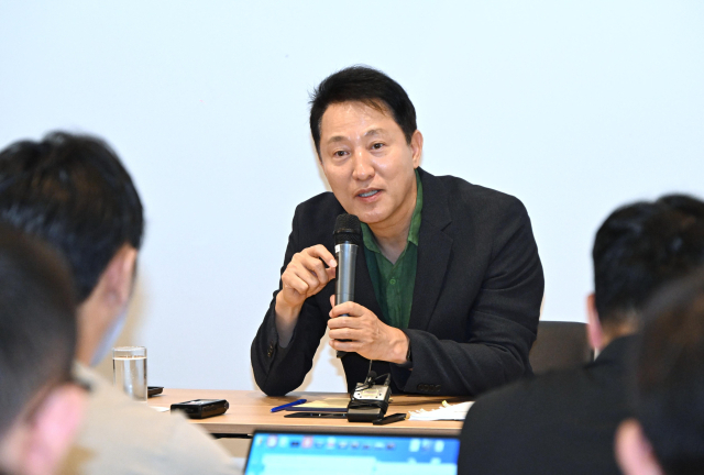 오세훈 "정부 돈풀기… 부동산 상승 우려 부추겨"