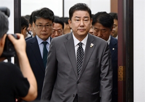 지역화폐법 통과…'입법독주' 민주
