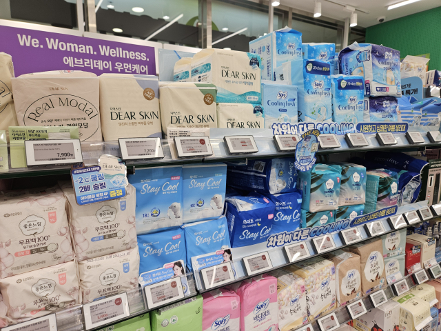 “브라 대신 니플패치”…폭염에 W케어도 ‘쿨링’ 뜬다