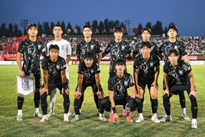 U-16 대표팀, '개최국' 中까지 꺾고 4개국 친선대회 '전승 우승'