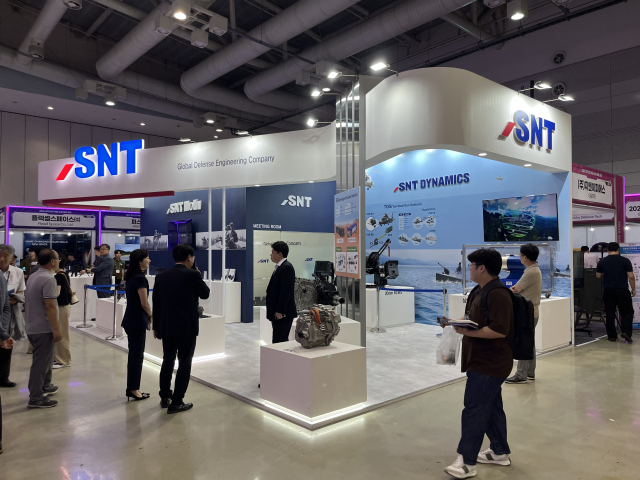 SNT다이내믹스와 SNT모티브가 '2025 방위산업 부품·소재 장비대전'에 참가해 방위산업 핵심부품과 차세대 방산기술을 선보이고 있다. 사진 제공=SNT다이내믹스