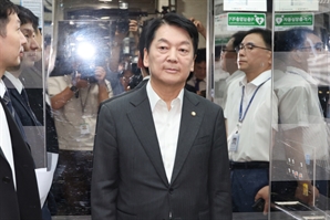 안철수 "국힘, 혁신 이뤄질지 우려…당 대표 되면 혁신안 실행할 것"