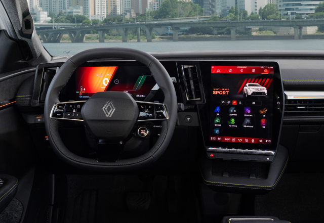 르노코리아의 브랜드 최초 순수 전기 스포츠유틸리티차량(SUV) '세닉 E-Tech 100% 일렉트릭'. 사진제공=르노코리아