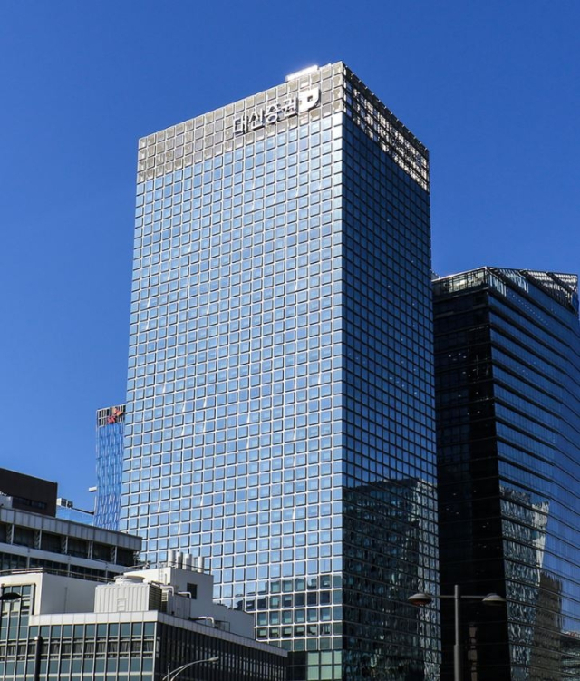 상장 리츠 투심 여전히 '꽁꽁'…대신밸류리츠 상장일 9.6% 폭락 [이런국장 저런주식]
