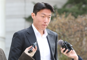'불법촬영' 황의조, 소속팀과 계약 2년 연장