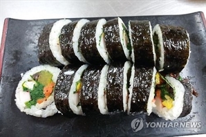 서초구 한 김밥집 이용자들 집단 식중독 증세…"아이구, 배야"