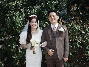'개그맨 24호 부부' 탄생…김준호♥김지민, 오늘 결혼식에 하객만 1200명