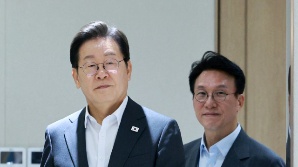 "신선하네" vs "전화로 하면 될걸?"…李대통령, 金총리에 SNS 업무지시