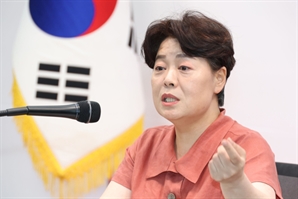 "특정계파 몰아내면 필패" vs "尹과 호가호위, 쇄신 0순위"…국힘 지도부-혁신위 '인적 청산' 충돌
