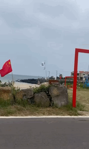 '제주도에 중국 깃발?'…우도 해변 논란에 지자체는 “몰랐다”, 무슨 일?