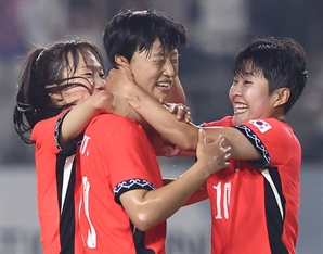 '정다빈 극장 동점골' 한국, 女축구 '강호' 일본과 극적 무승부