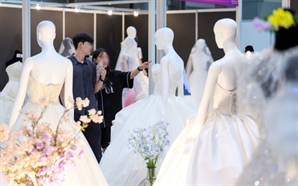 "이러니 결혼 안하지"…예비부부 울리는 '스드메' 비용 5년새 2.6배 ↑