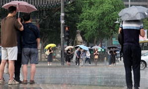 전국 대부분 흐림 속 비…남부지방, 사흘간 최대 150㎜