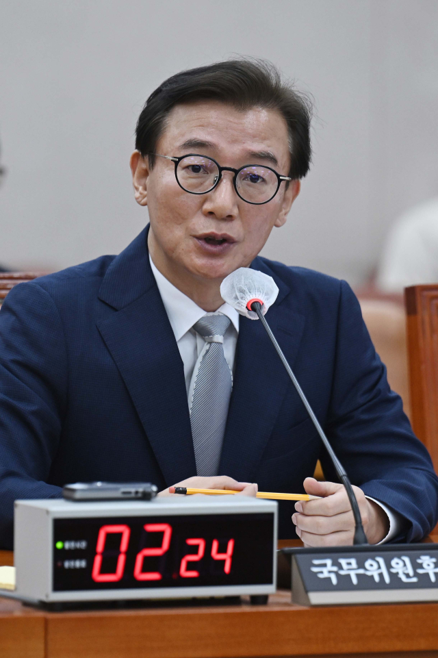 전재수 해양수산부 장관 후보자가 14일 서울 여의도 국회에서 열린 농림축산식품해양수산위원회의 인사청문회에서 의원 질의에 답변하고 있다. 조태형 기자 2025.07.14