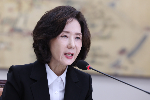 이진숙 사회부총리 겸 교육부 장관 후보자가 16일 오전 서울 여의도 국회 교육위원회에서 열린 인사청문회에서 의원들의 질의에 답변하고 있다. 2025.7.16/뉴스1