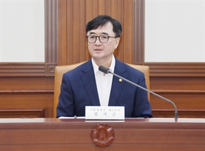 기재차관 "내년도 예산안 강도 높은 지출 효율화 추진"