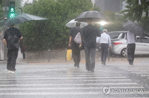 “퇴근길 물폭탄 쏟아진다”…서울 전역 오후 5시부터 '호우주의보' 발령