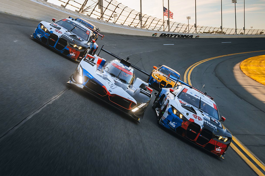 BMW는 FIA WEC 및 IMSA GTP 등 다양한 '내구 레이스' 활동에 열을 올리고 있다.
