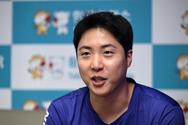 탁구 대표팀 임종훈이 17일 인천 계양체육관에서 서울경제신문과 인터뷰를 하고 있다. 조태형 기자