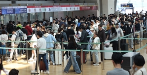 "비행기 못 타는 거 아냐?"…여름휴가철 387만명 몰리는 인천공항, '이날' 가장 붐빈다