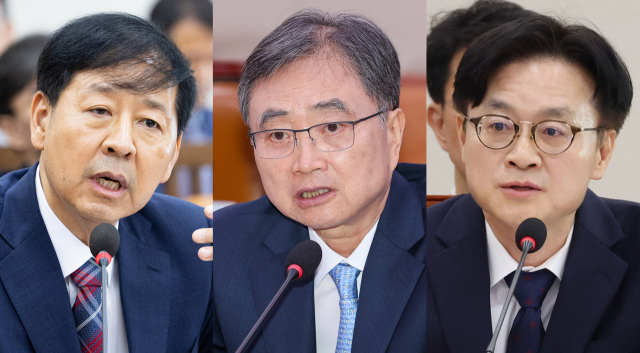 구윤철(왼쪽부터) 부총리 겸 기획재정부 장관 후보자와 조현 외교부 장관 후보자, 김정관 산업통상자원부 장관 후보자가 지난 17일 서울 여의도 국회에서 열린 인사청문회에서 의원 질의에 답하고 있다. 뉴스1