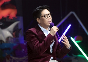 MC몽, 돌연 유학 발표…"올해 앨범 내고 떠날 것"