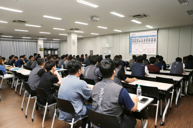 귀뚜라미보일러가 진행한 '2025년 대리점 서비스 기술 교육'.사진제공=귀뚜라