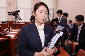 '갑질·표절'만 각인된 청문회…온라인 민심도 '싸늘'[데이터로 본 정치민심]