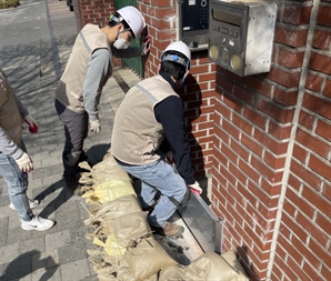 성동구, 반지하·옥탑방 417가구 ‘무더위·침수’ 걱정 덜었다