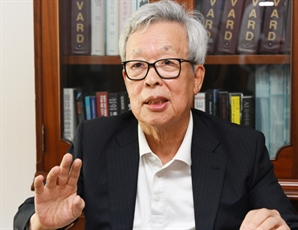 [청론직설] “ ‘선진국 함정’ 기로…부동산 안정·성장 잠재력 확보에 미래 달려”