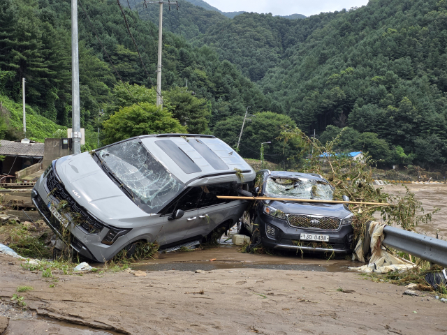 침수차 닷새간 3100대…車 보험료 오르나