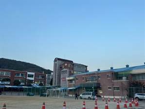 용인중학교 과학관에 장애학생 위한 엘리베이터 생긴다