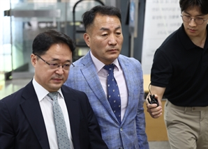 법원, '尹 격노 위증' 혐의 김계환 전 해병대사령관 구속 기각