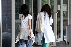 "따돌림 금지" "수업 방해 않겠다"…복귀 의대생, 서약서 쓴다