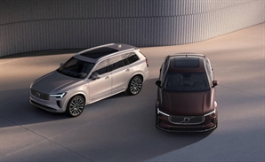 나파 시트로 안락한 실내…볼보 강력한 플래그십 'XC90·S90' 출격 [자동차]
