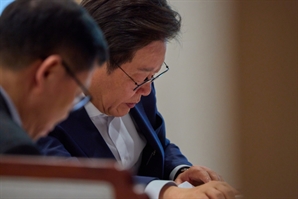 李대통령·민주당 지지율 동반 하락…국민의힘 또 역대 최저치 [NBS]