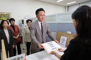 권오을·안규백·정동영도…국힘 "지명철회" 강공