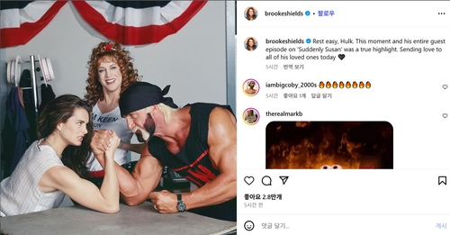 할리우드 스타 브룩 실즈 인스타그램 캡처
