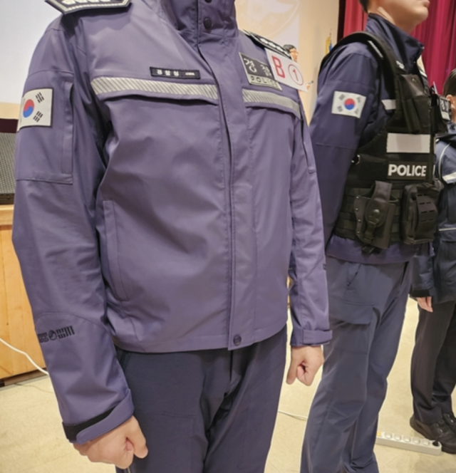 경찰 신형 근무복 시제품. 사진=연합뉴스