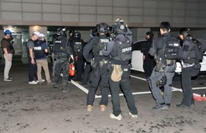 인천 총격범 "30분 동안 아들 쏠지 갈등했다"…조금씩 드러나는 사건 전말